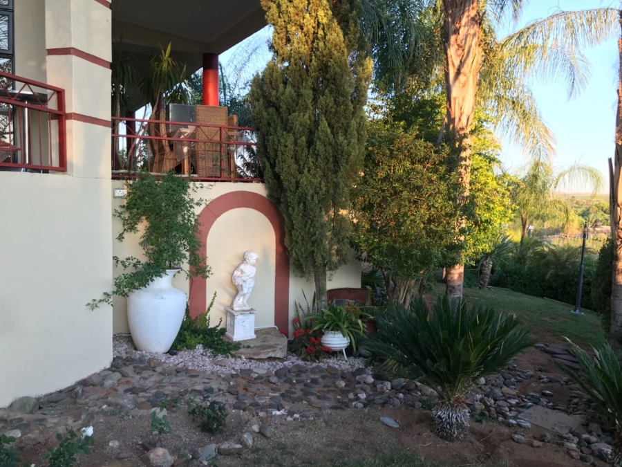 4 Bedroom Property for Sale in Keidebees Northern Cape